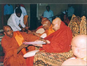 2003.01 04 - Akta Patra Pradanaya ( credential ceremony) at citi hall in Kurunegala about The Ch9.jpg